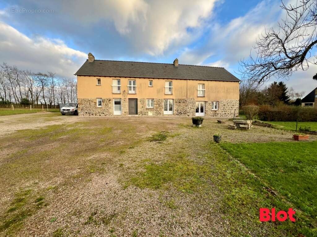 Maison à SAINT-JOUAN-DE-L&#039;ISLE