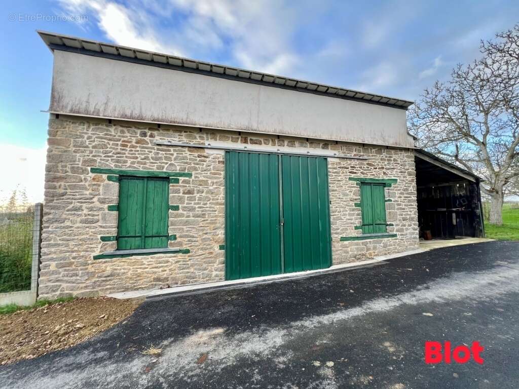 Maison à SAINT-JOUAN-DE-L&#039;ISLE