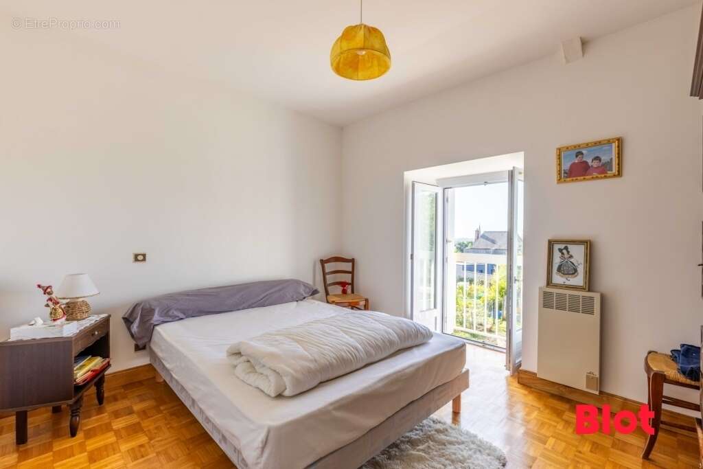 Maison à SAINT-JOUAN-DE-L&#039;ISLE