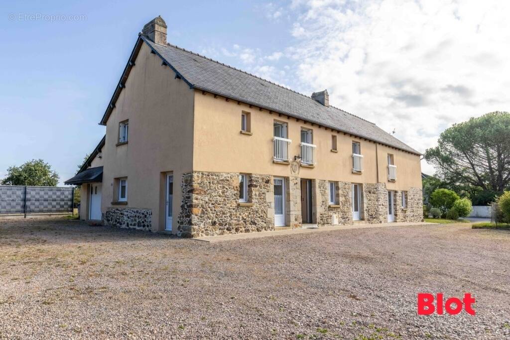 Maison à SAINT-JOUAN-DE-L&#039;ISLE