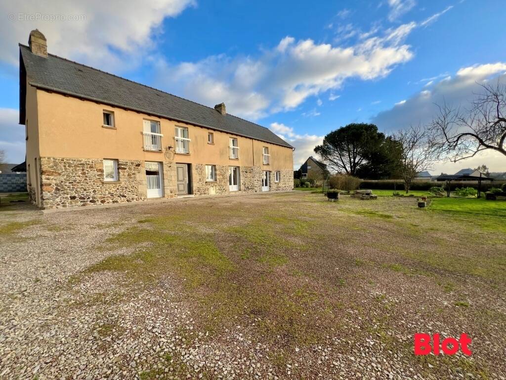 Maison à SAINT-JOUAN-DE-L&#039;ISLE
