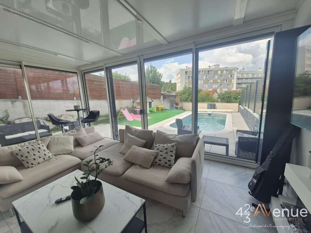 Maison à SAINT-ETIENNE