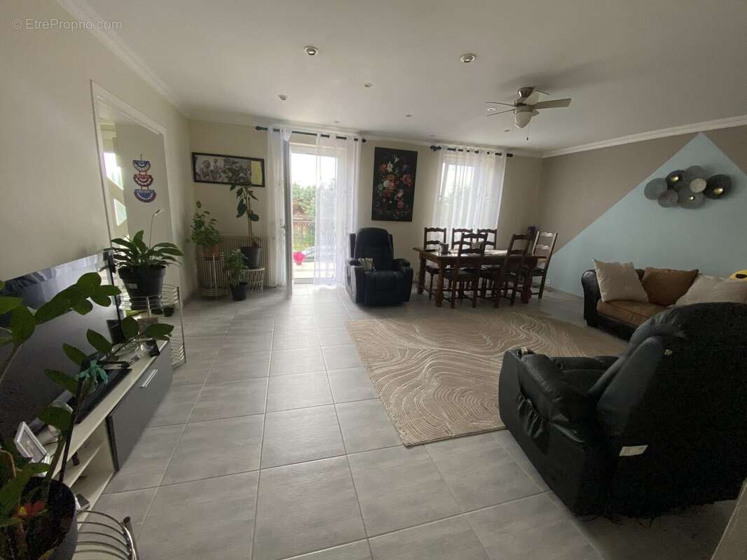 Maison à VILLEFRANCHE-SUR-SAONE