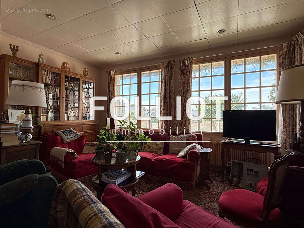 Maison à AGON-COUTAINVILLE