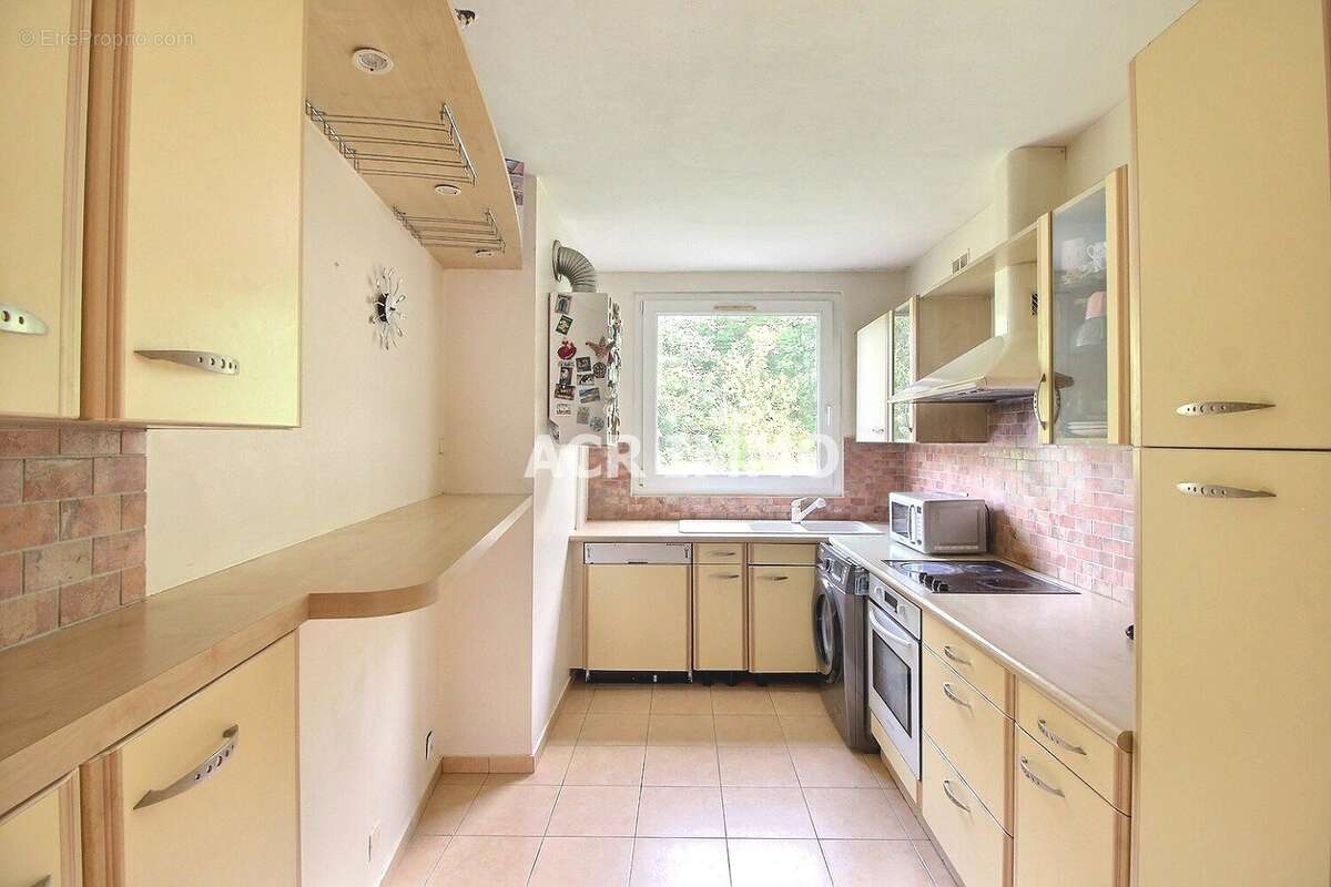 Appartement à MAURECOURT