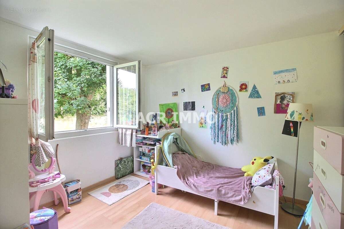 Appartement à MAURECOURT