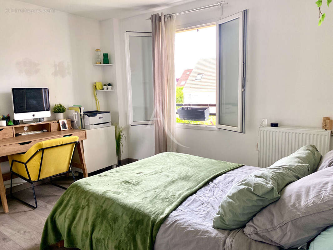 Maison à CHAUCONIN-NEUFMONTIERS