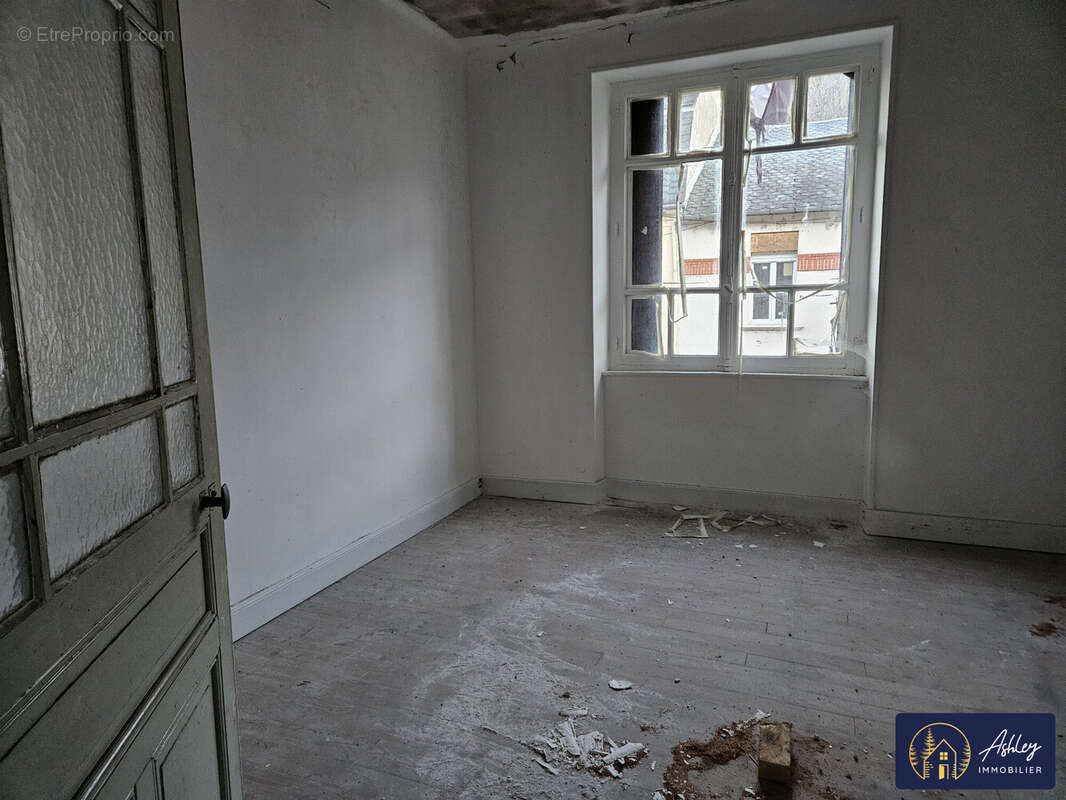 Maison à BORT-LES-ORGUES