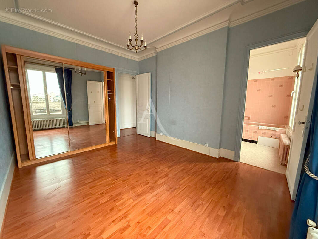 Appartement à LE RAINCY