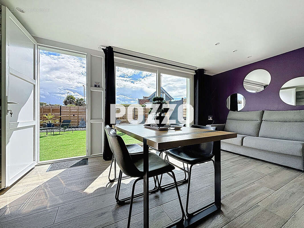 Maison à SAINT-PAIR-SUR-MER