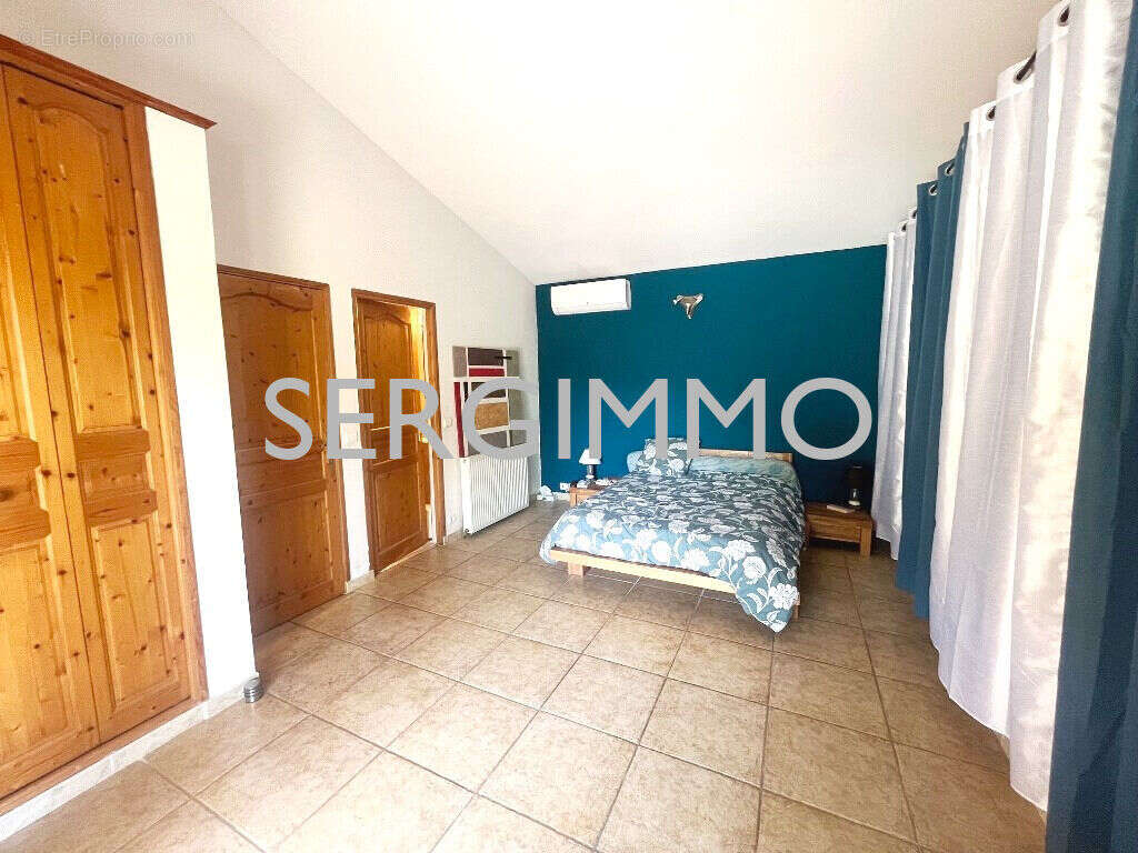 Maison à MONTAUROUX