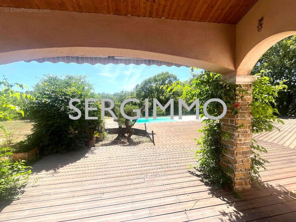 Maison à MONTAUROUX