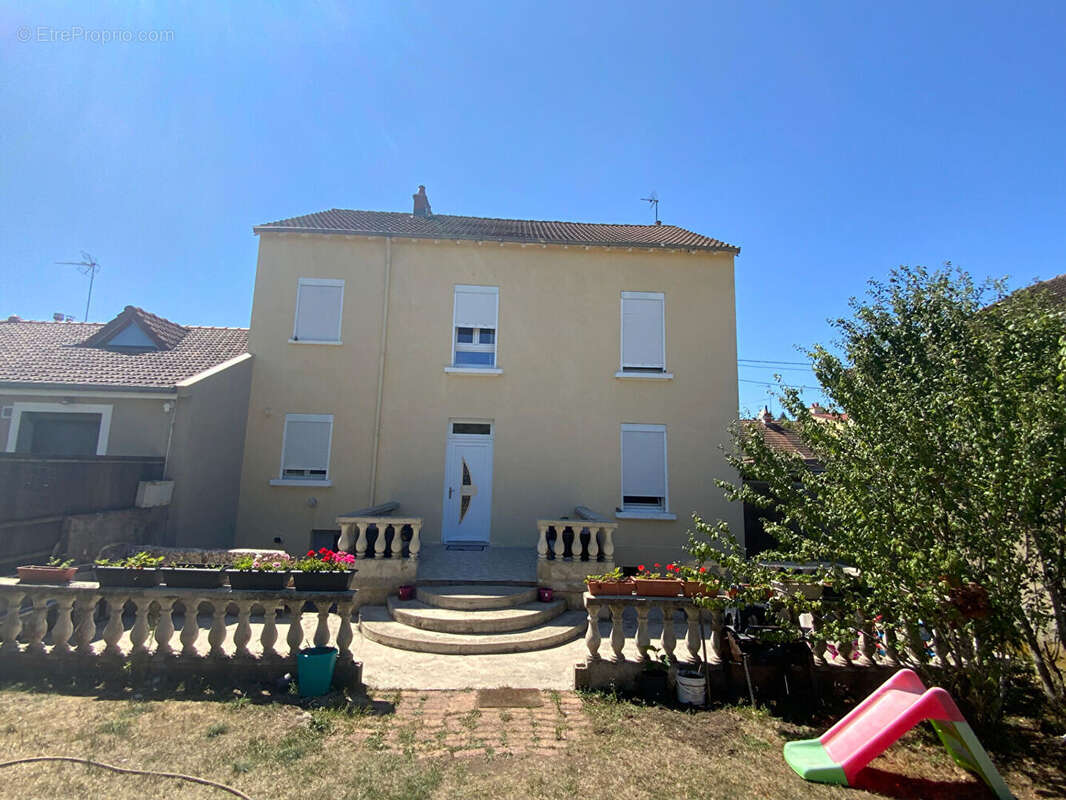 Maison à LE CREUSOT