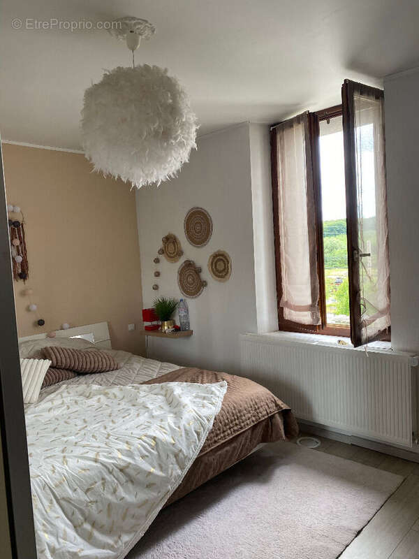 Maison à AUDUN-LE-ROMAN