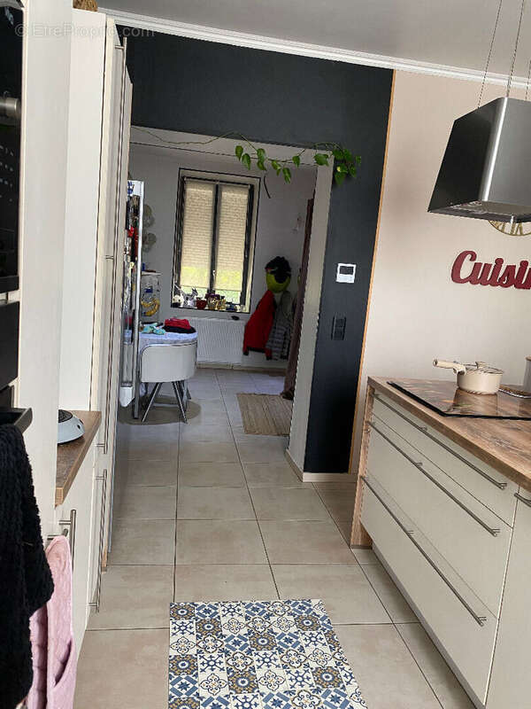 Maison à AUDUN-LE-ROMAN