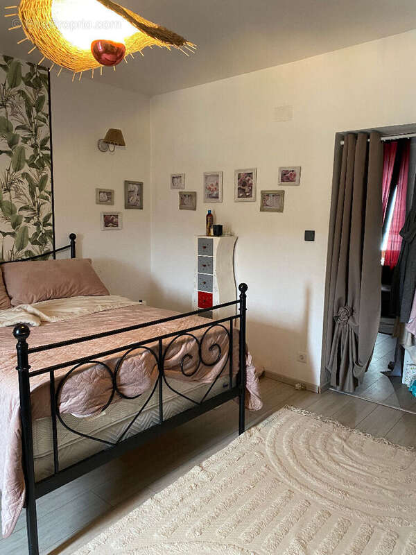 Maison à AUDUN-LE-ROMAN