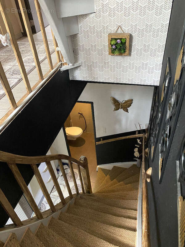 Maison à AUDUN-LE-ROMAN