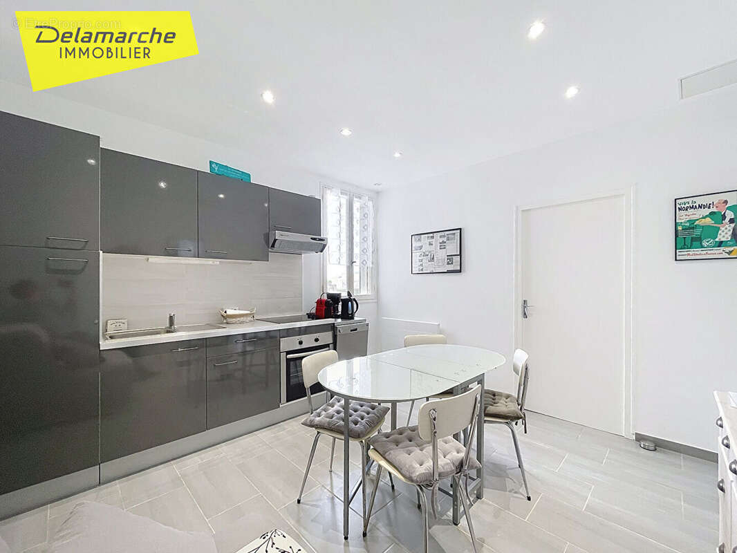 Appartement à HAUTEVILLE-SUR-MER