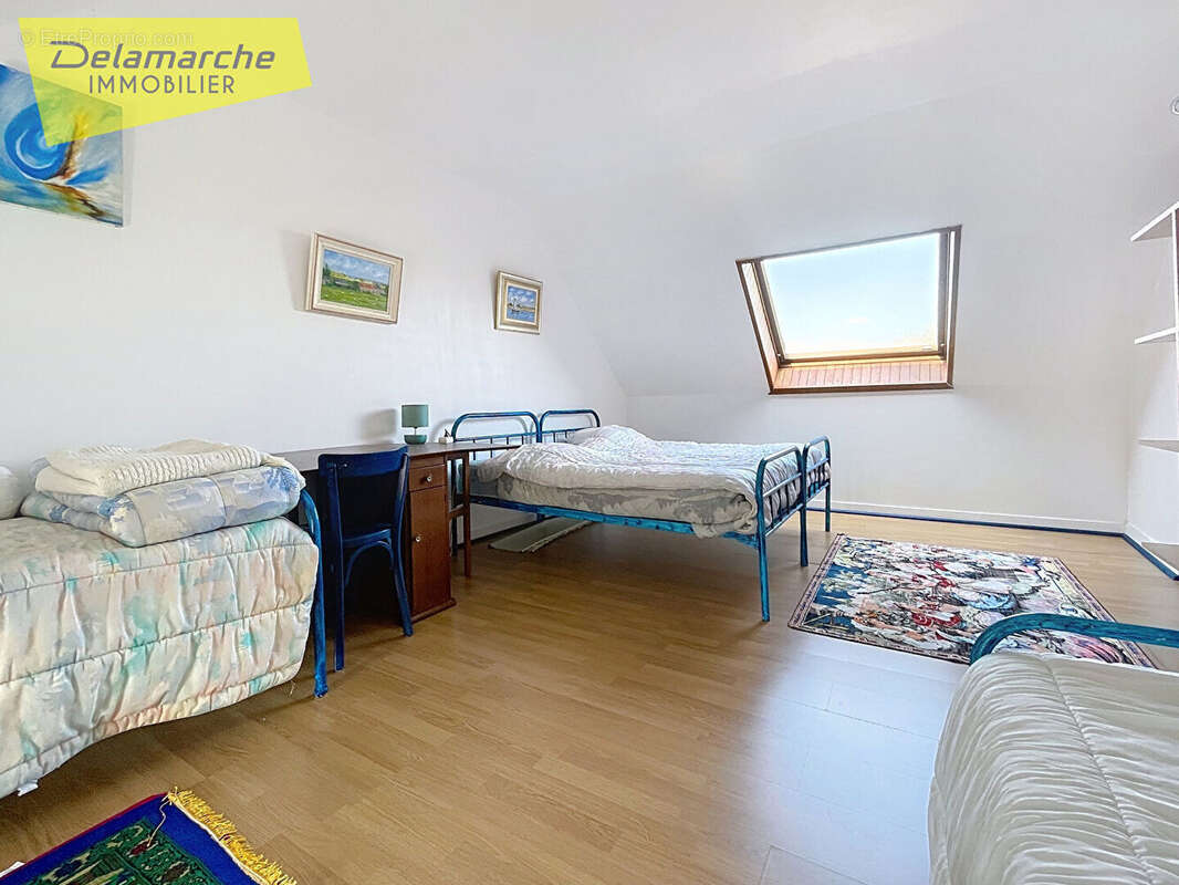 Maison à REGNEVILLE-SUR-MER