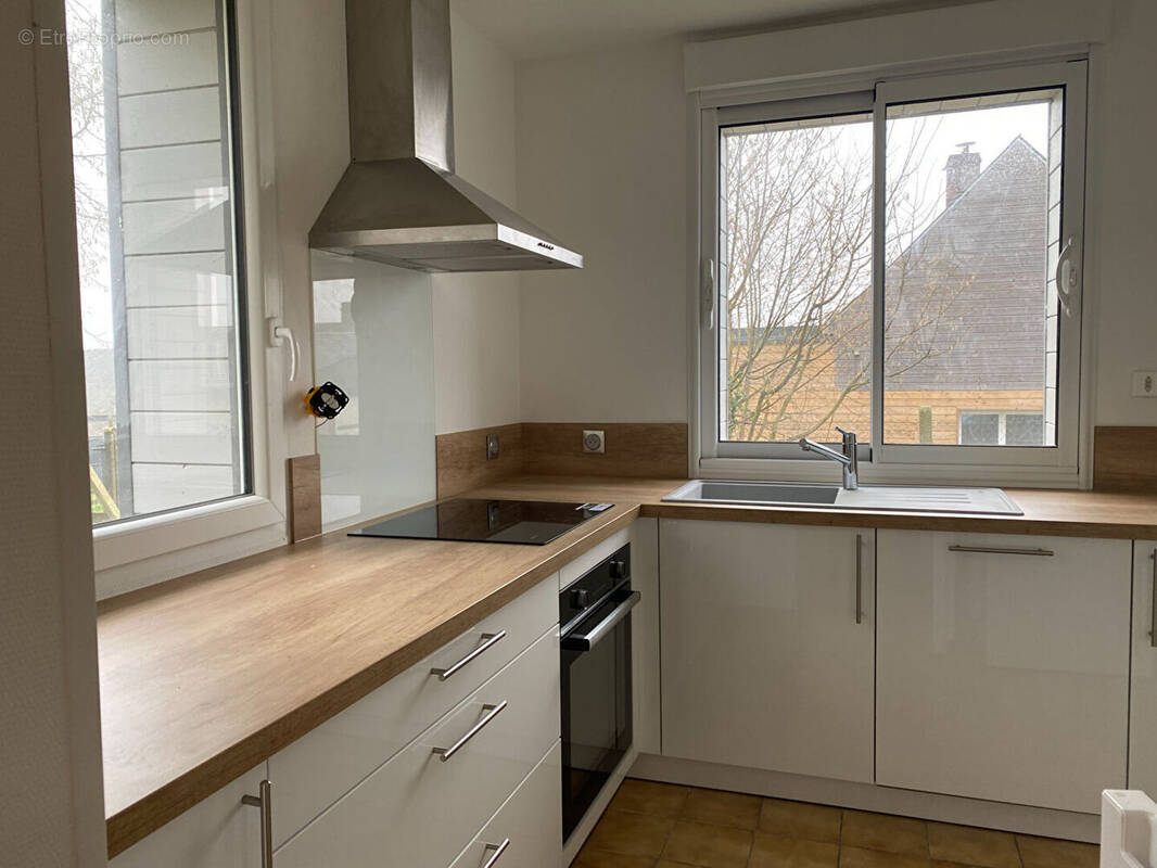 Maison à SAINT-DENIS-DE-GASTINES