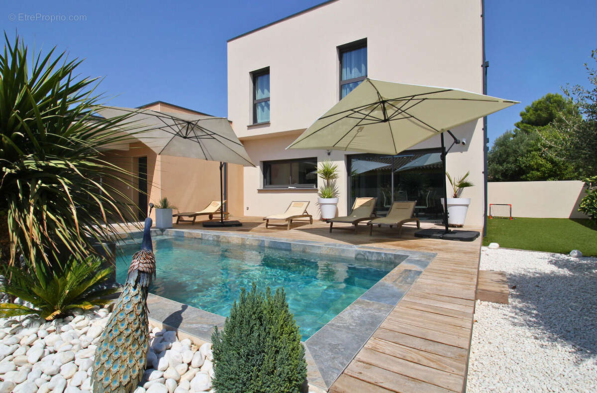 Maison à SAINT-LAURENT-D&#039;AIGOUZE