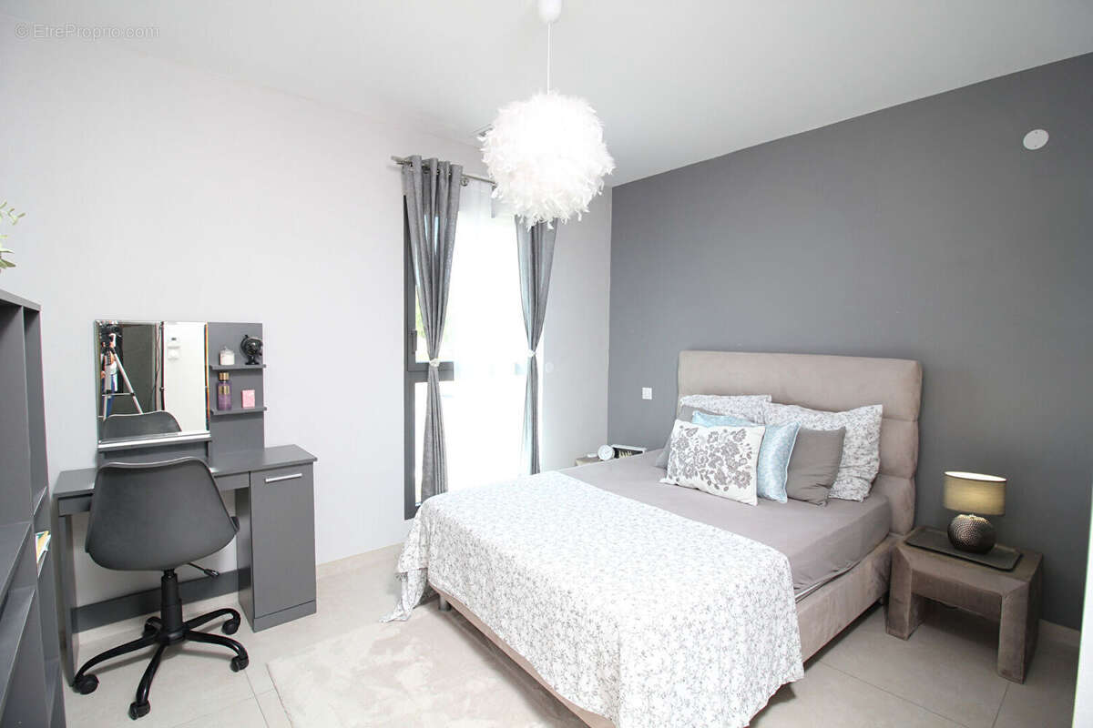 Maison à SAINT-LAURENT-D&#039;AIGOUZE