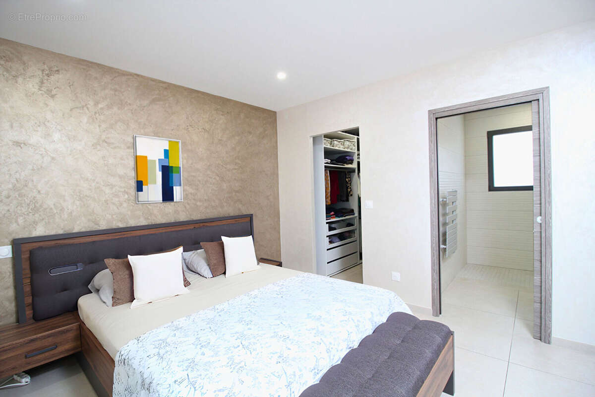 Maison à SAINT-LAURENT-D&#039;AIGOUZE