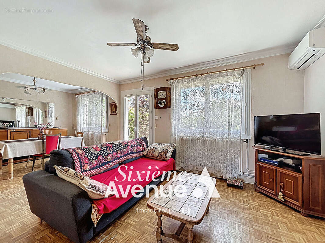 Maison à DECINES-CHARPIEU