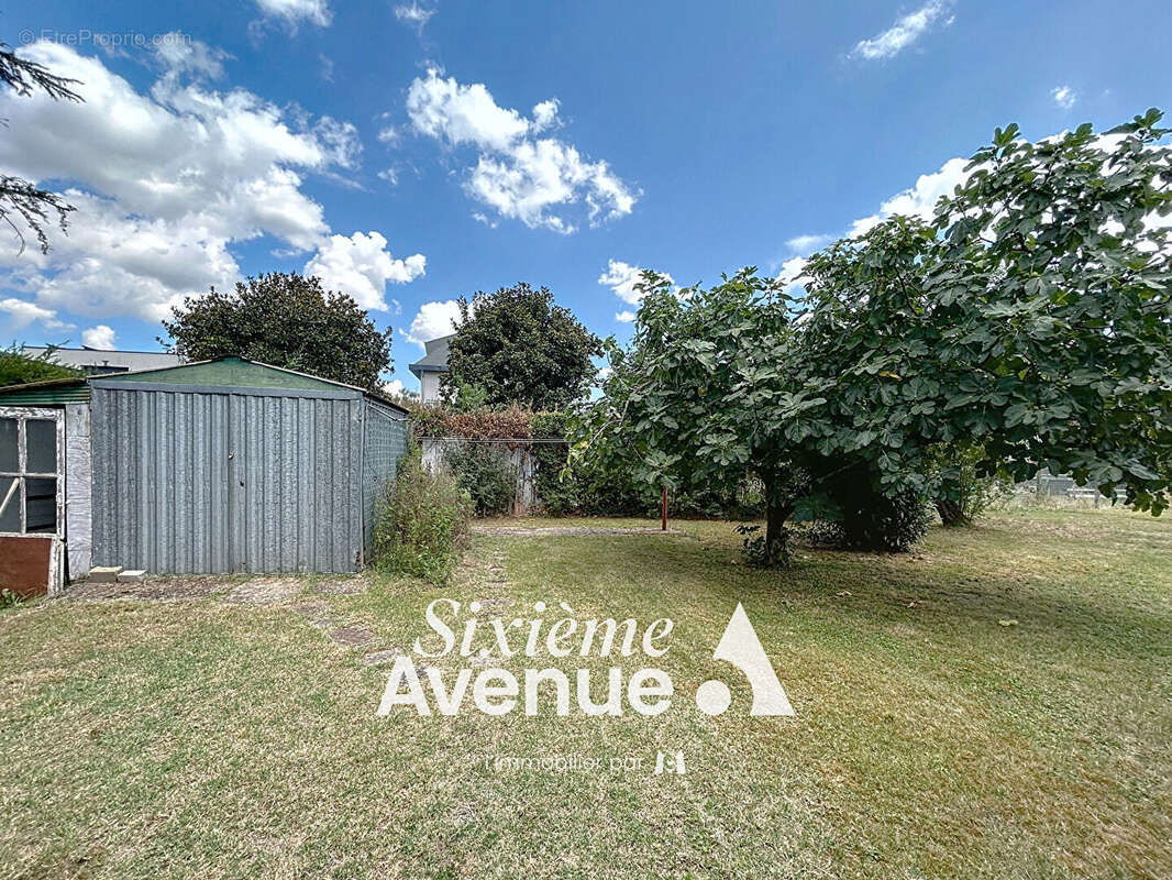 Maison à DECINES-CHARPIEU