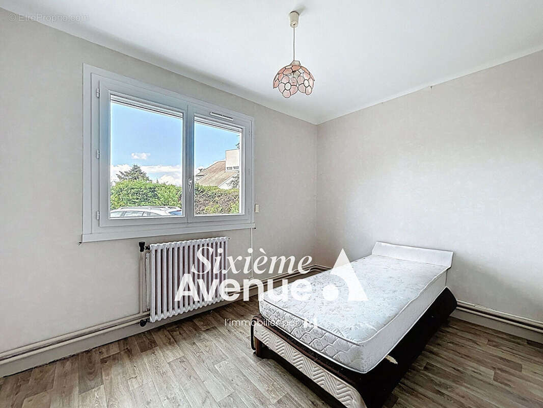 Maison à DECINES-CHARPIEU