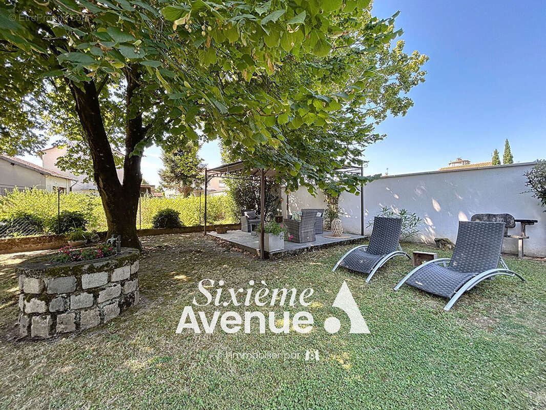 Maison à DECINES-CHARPIEU