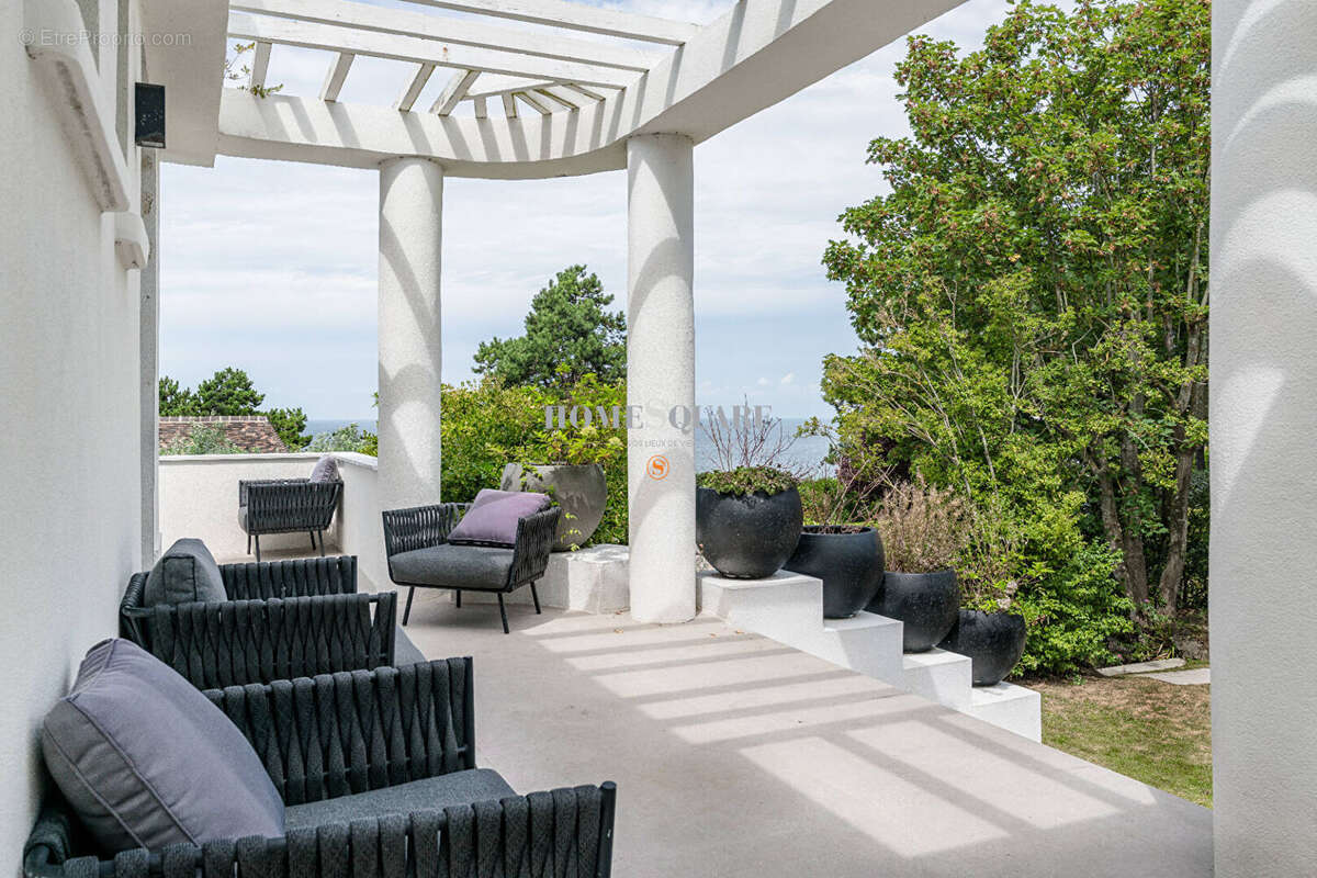 Maison à BENERVILLE-SUR-MER