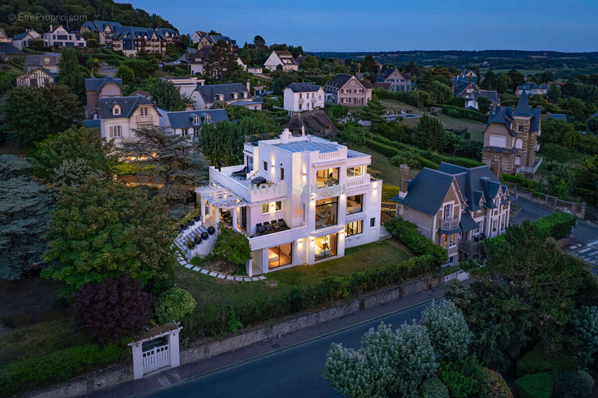 Maison à BENERVILLE-SUR-MER