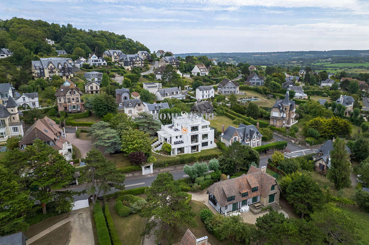 Maison à BENERVILLE-SUR-MER