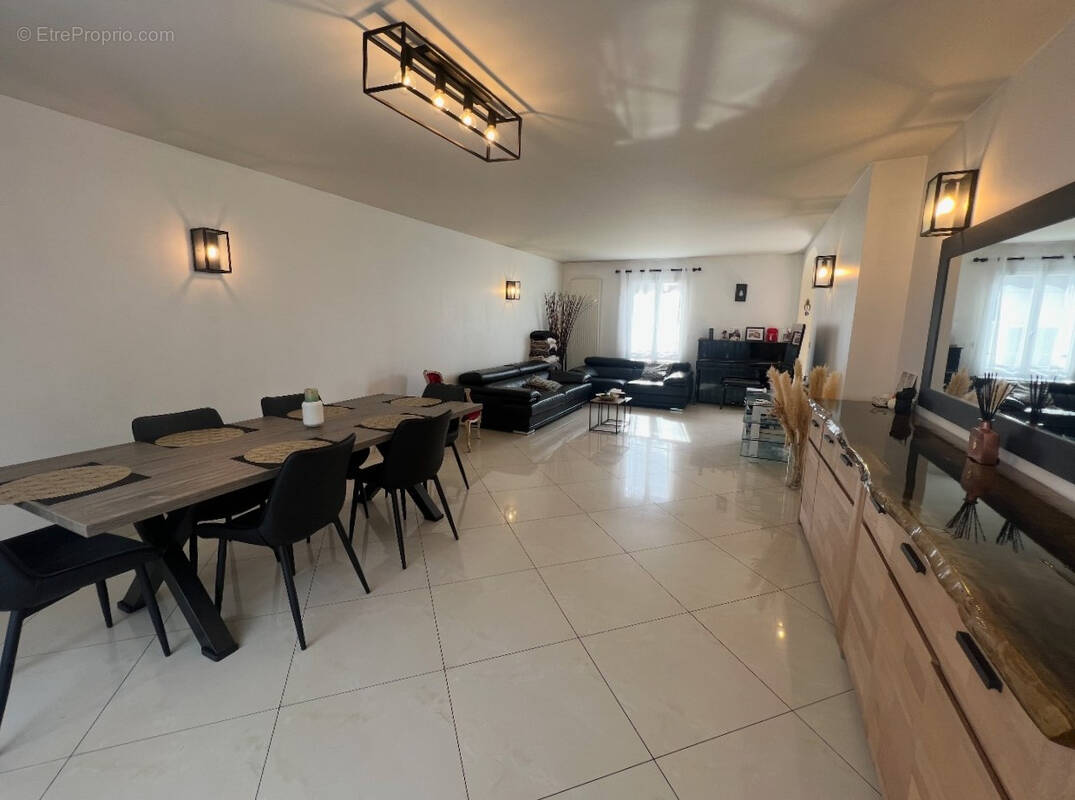 Maison à SAINT-BRICE-SOUS-FORET