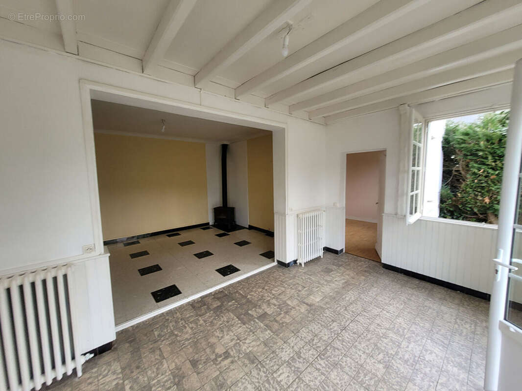 Maison à FLEURY-LES-AUBRAIS