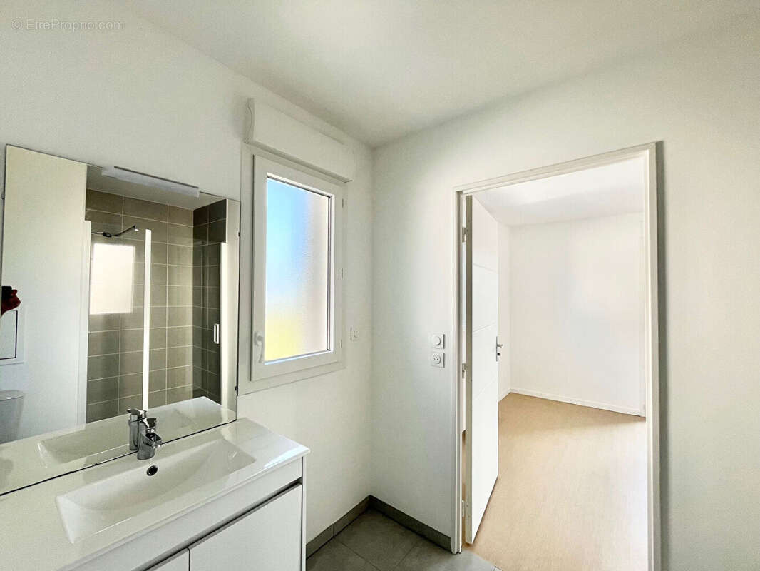 Appartement à FLEURY-SUR-ORNE