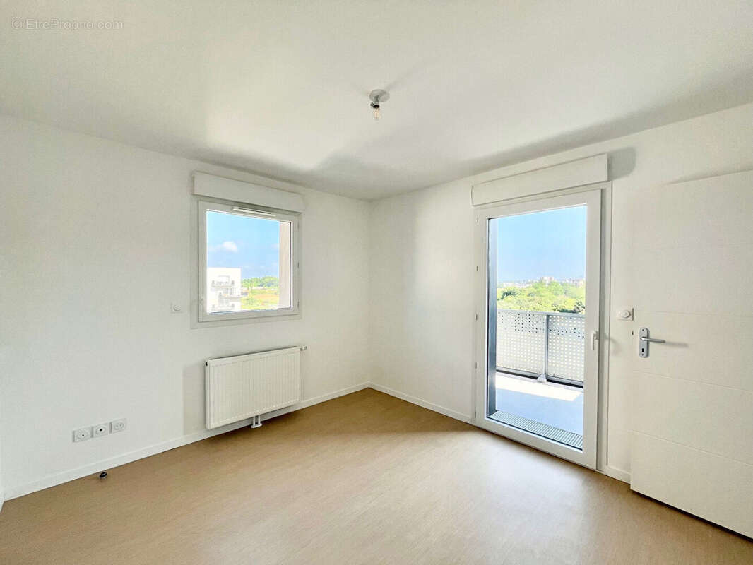 Appartement à FLEURY-SUR-ORNE