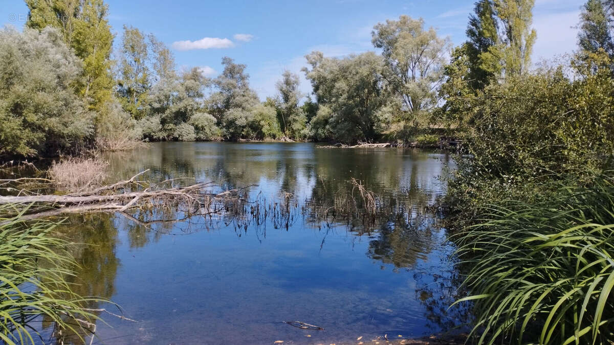 Maison à YZEURES-SUR-CREUSE