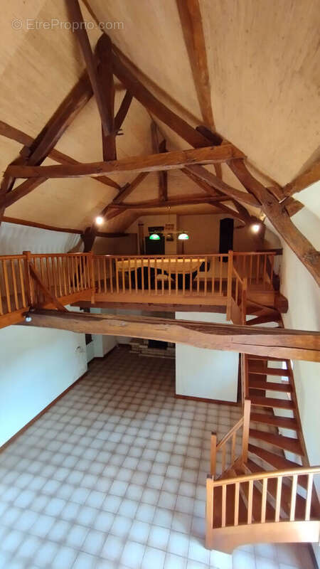 Maison à YZEURES-SUR-CREUSE