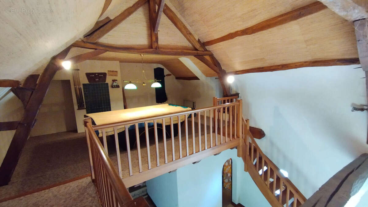 Maison à YZEURES-SUR-CREUSE