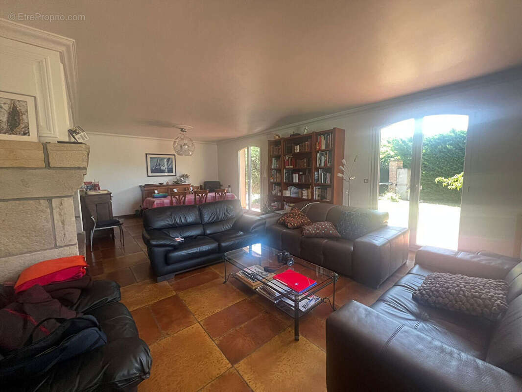 Maison à PERIGNAT-SUR-ALLIER