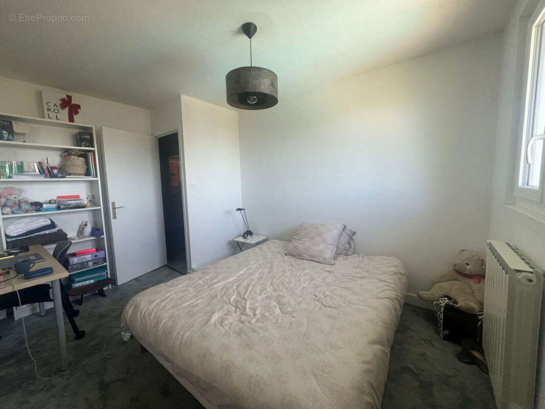 Maison à PERIGNAT-SUR-ALLIER