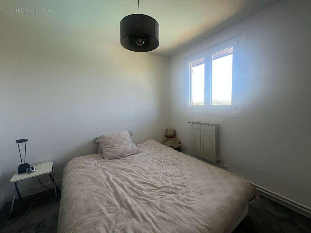 Maison à PERIGNAT-SUR-ALLIER