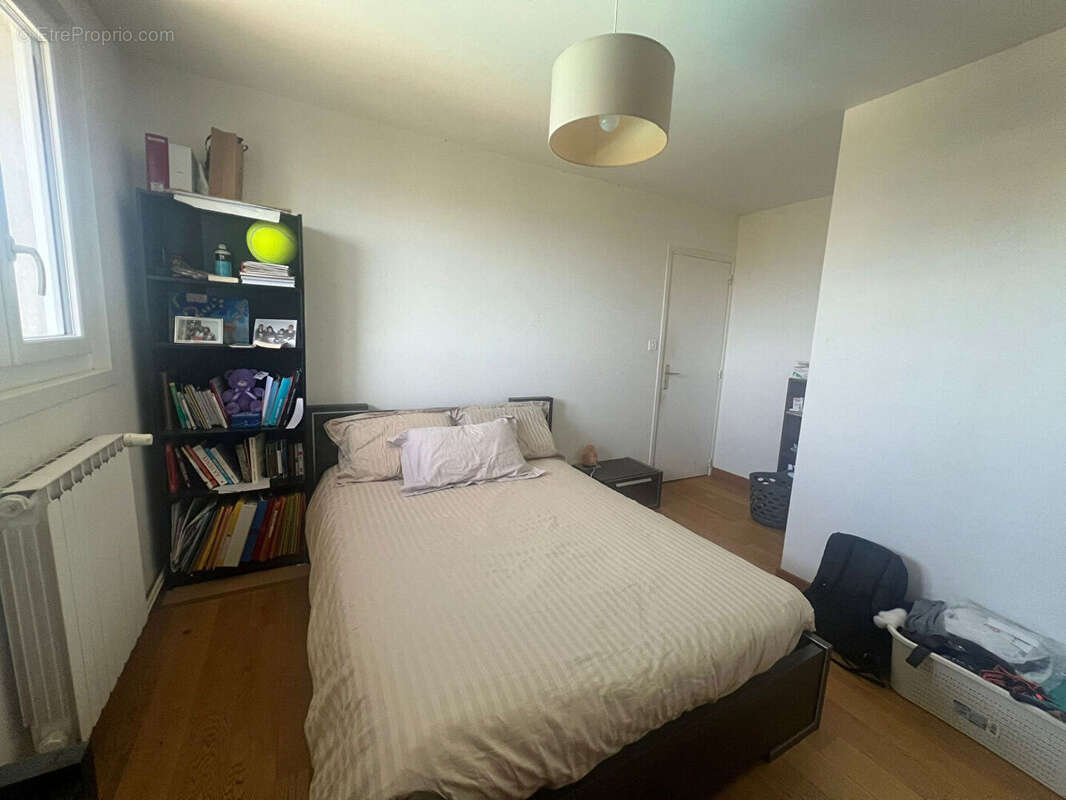 Maison à PERIGNAT-SUR-ALLIER