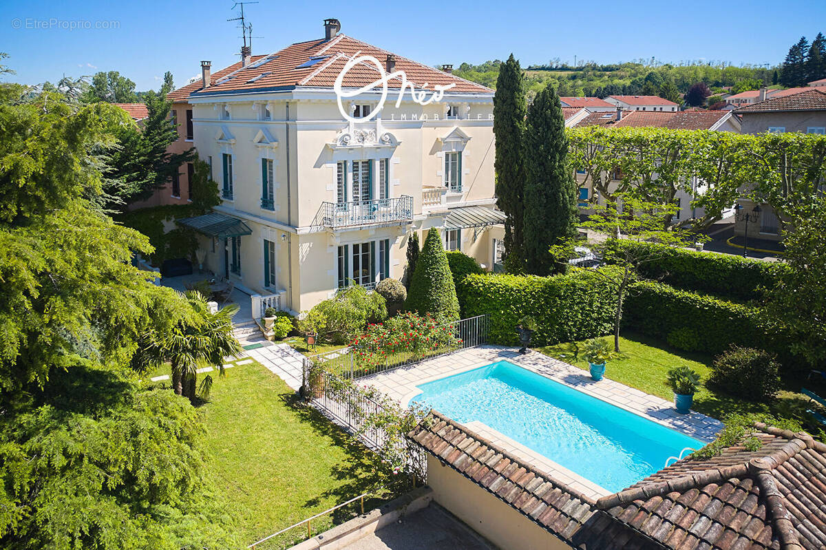 Maison à SAINT-SYMPHORIEN-D&#039;OZON