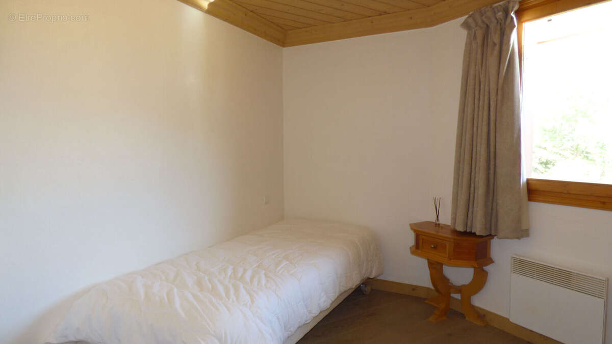 Appartement à LES ALLUES