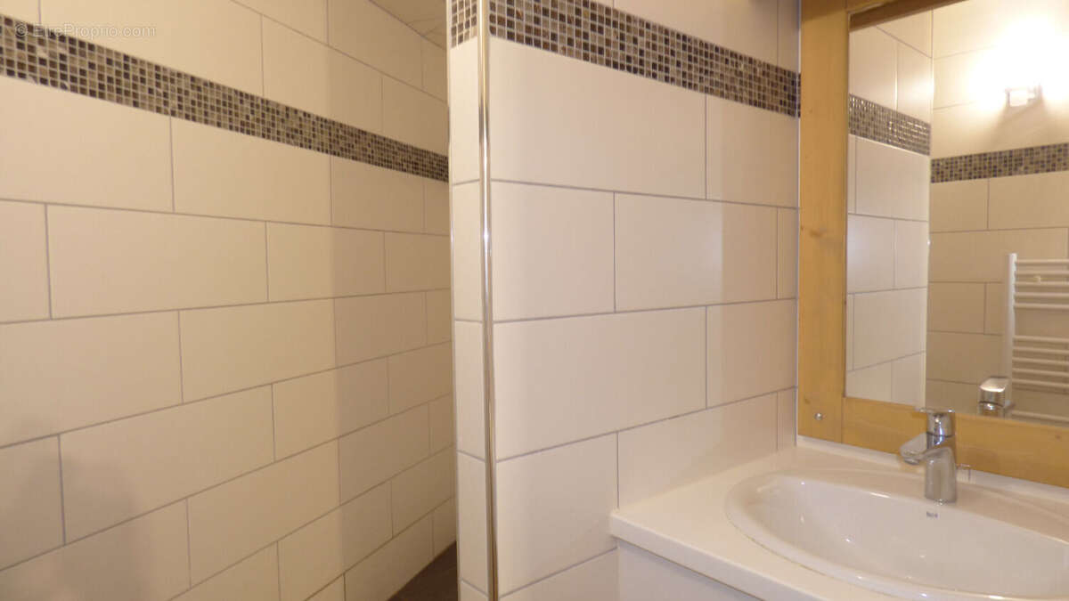 Appartement à LES ALLUES