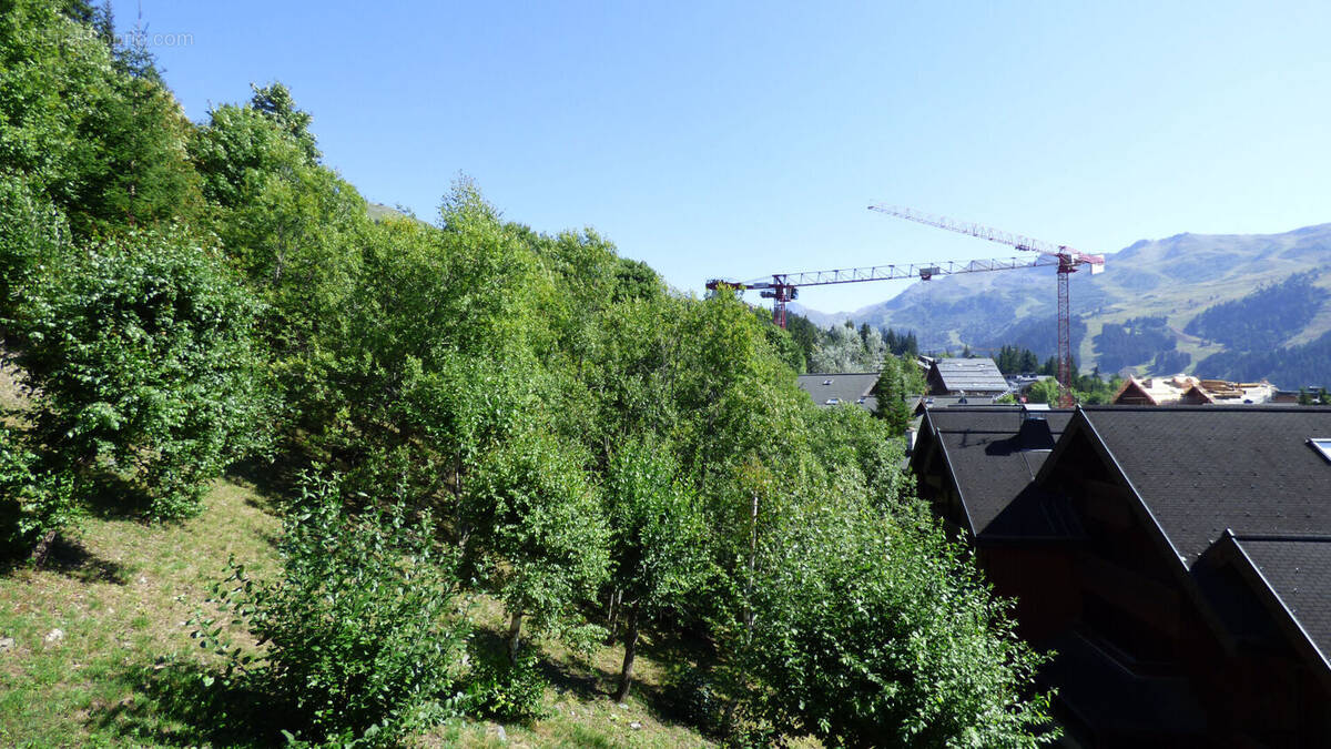 Appartement à LES ALLUES