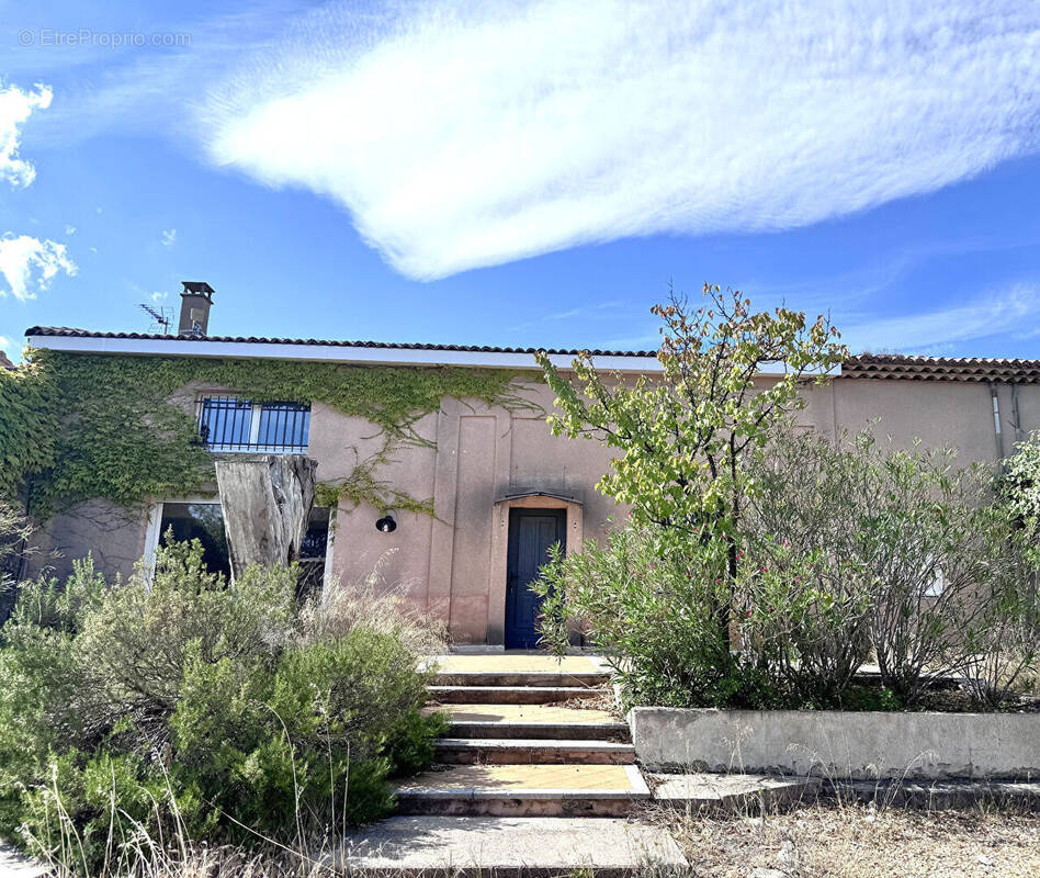 Maison à VILLENEUVE-LES-AVIGNON